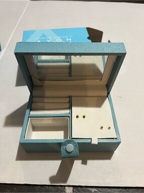 Vtg Avon Jewelry Box Faux Leather Snap Closure Box